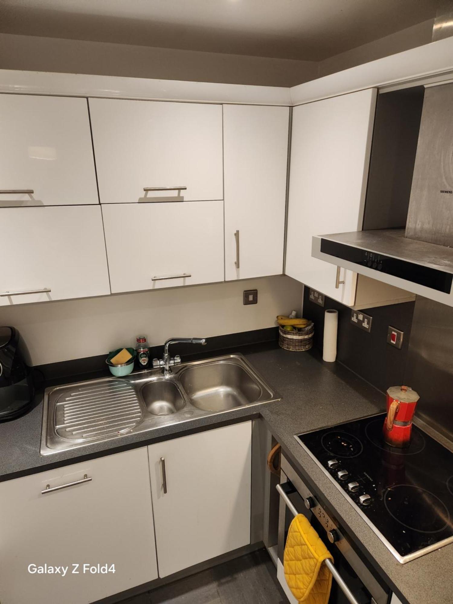 Tower Bridge - Saint Katherine's Dock Apartment London
